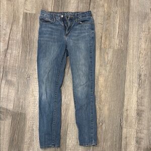 Universal Thread Women's Blue Jeans Size 4/27R